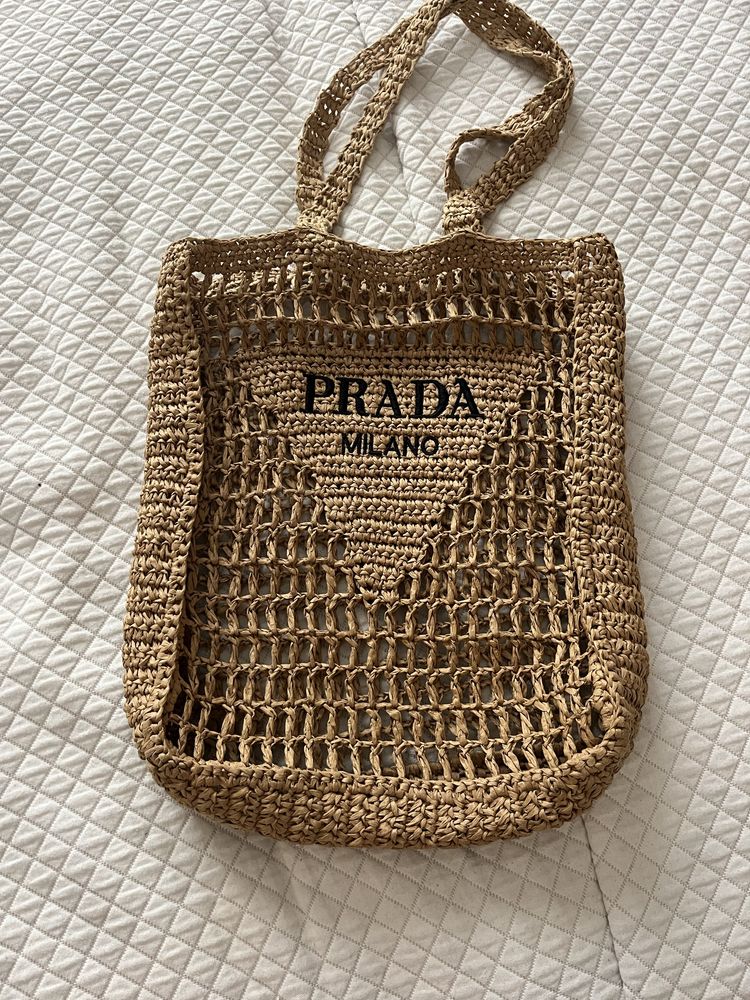 Prada torba slomiana beżowa