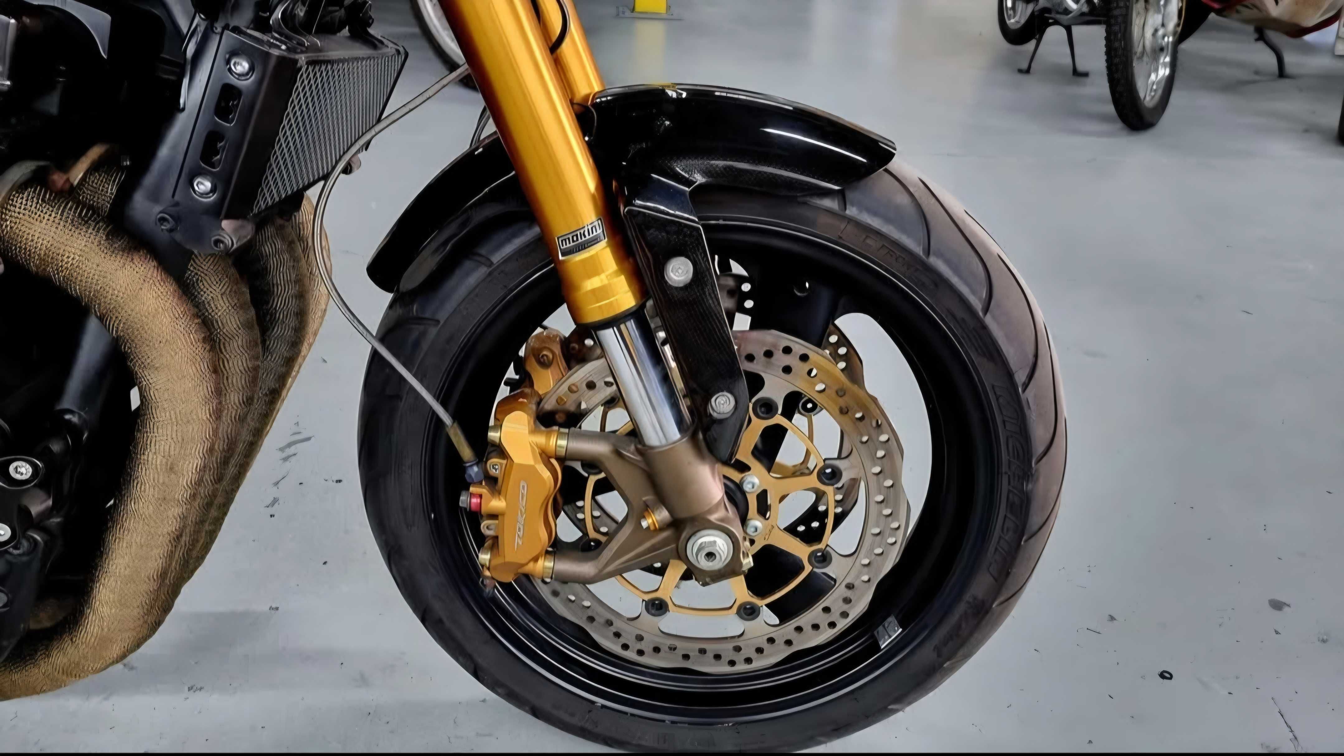 Yamaha XJR1200 Cafe racer