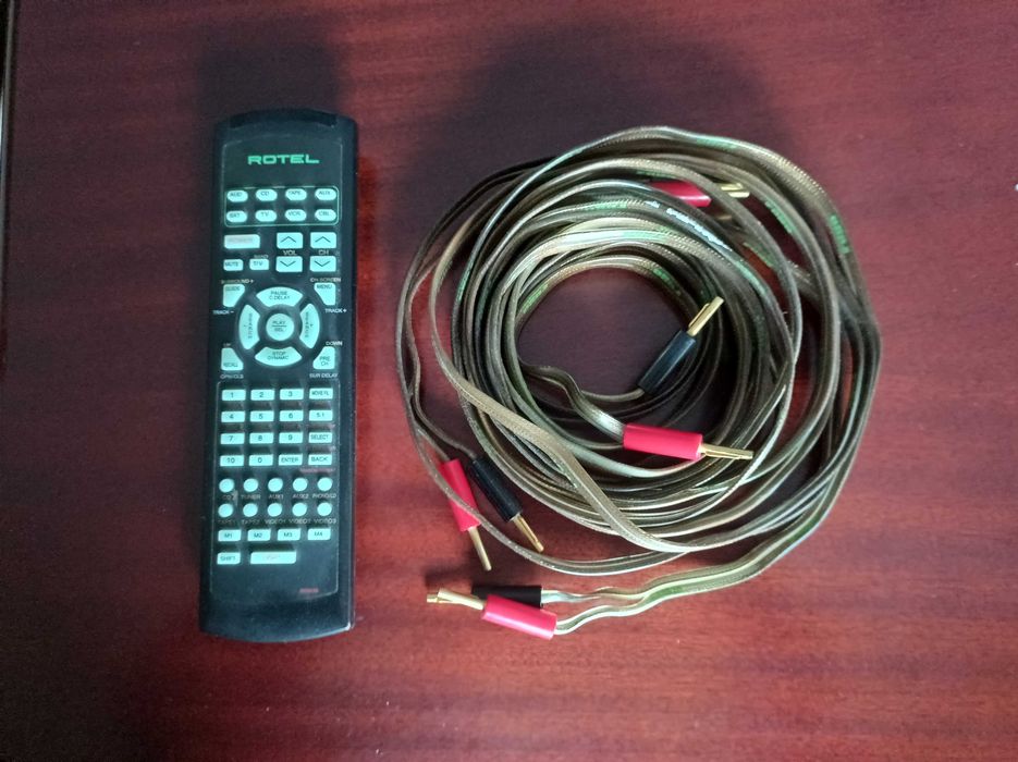 Amplificadores Rotel RB-981 e pré amplificador Rotel RC-995