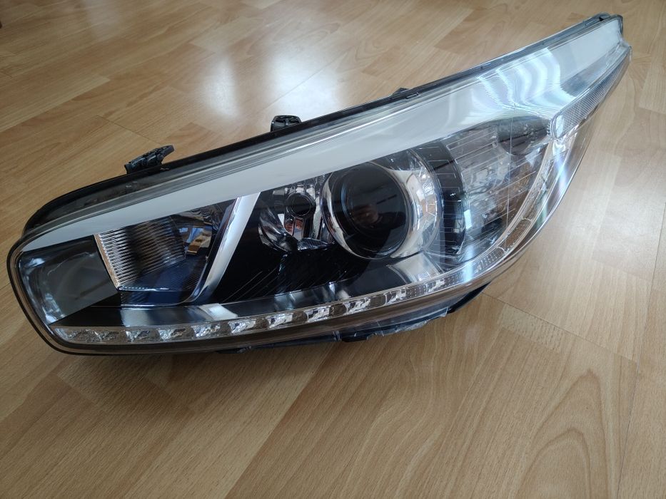 Kia Ceed 2 lampa lewa z LED
