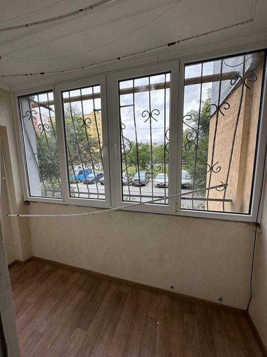 Продається 3-кімнатна квартира по вул. Івана-Павла ІІ, район каскад