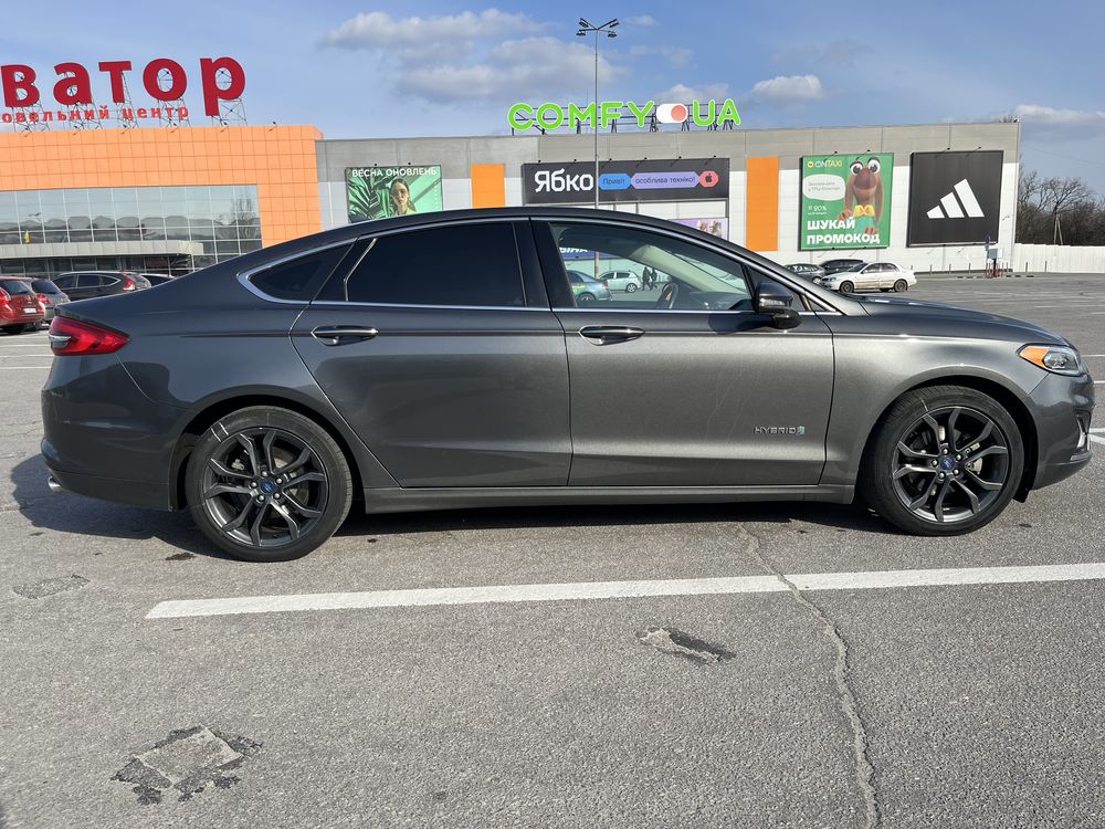 Ford Fusion 2019 Hybrid Titanium USA