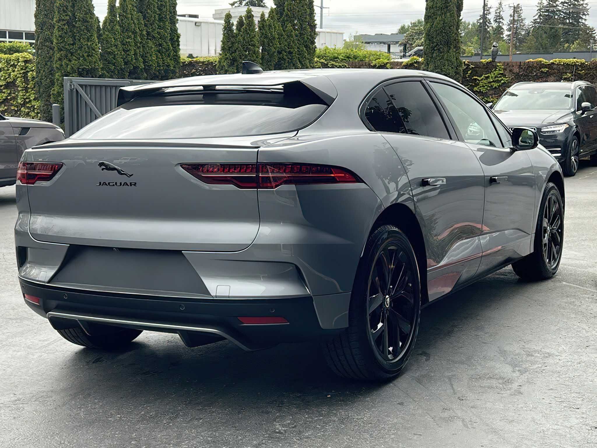 Jaguar I-PACE EV400 R-Dynamic HSE 2024