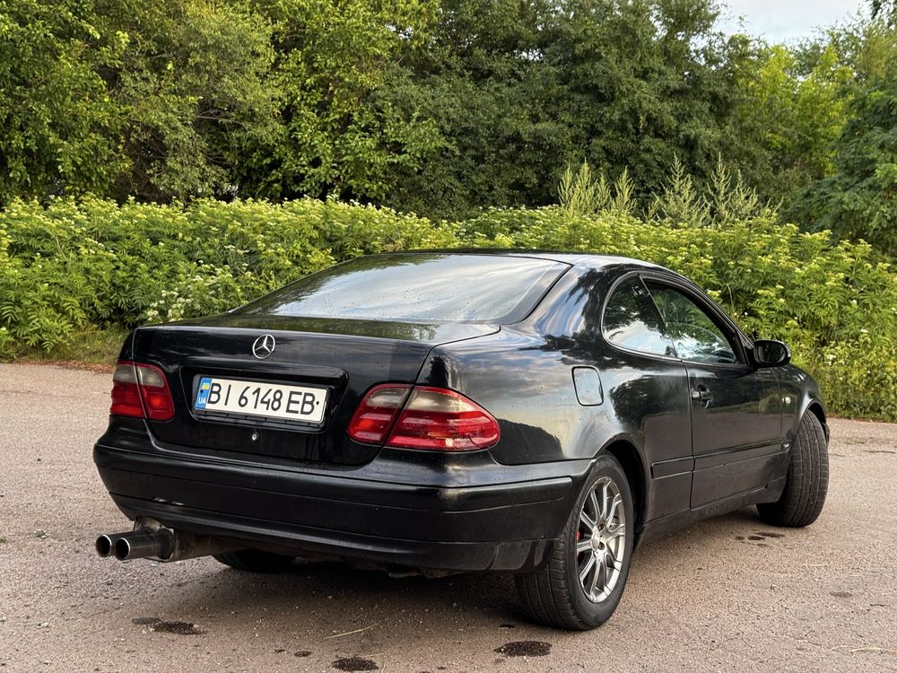 Продаж/обмін Mercedes-Benz CLK-200 у гарному стані