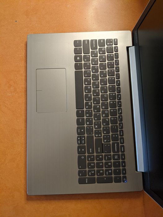 Lenovo 15.6 Хороший стан/AMD A4/Radeon 530 2gb/RAM 8/Бат 2год/ HDD 500