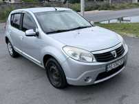 Dacia Sandero 2011