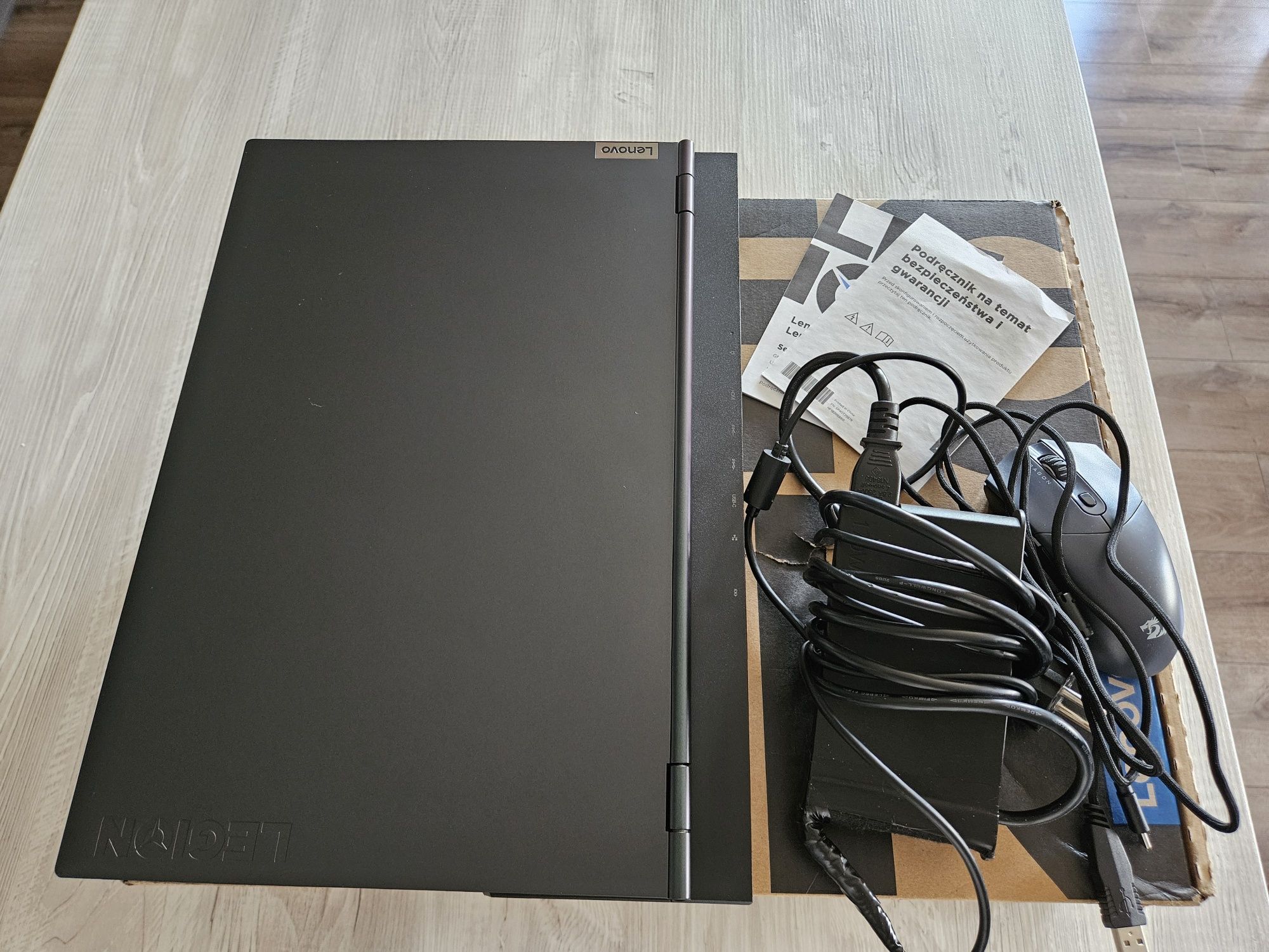 Laptop gamingowy Lenovo 17IMH05 /i5-10300H/GTX 1650Ti/32GB/FHD IPS 17"