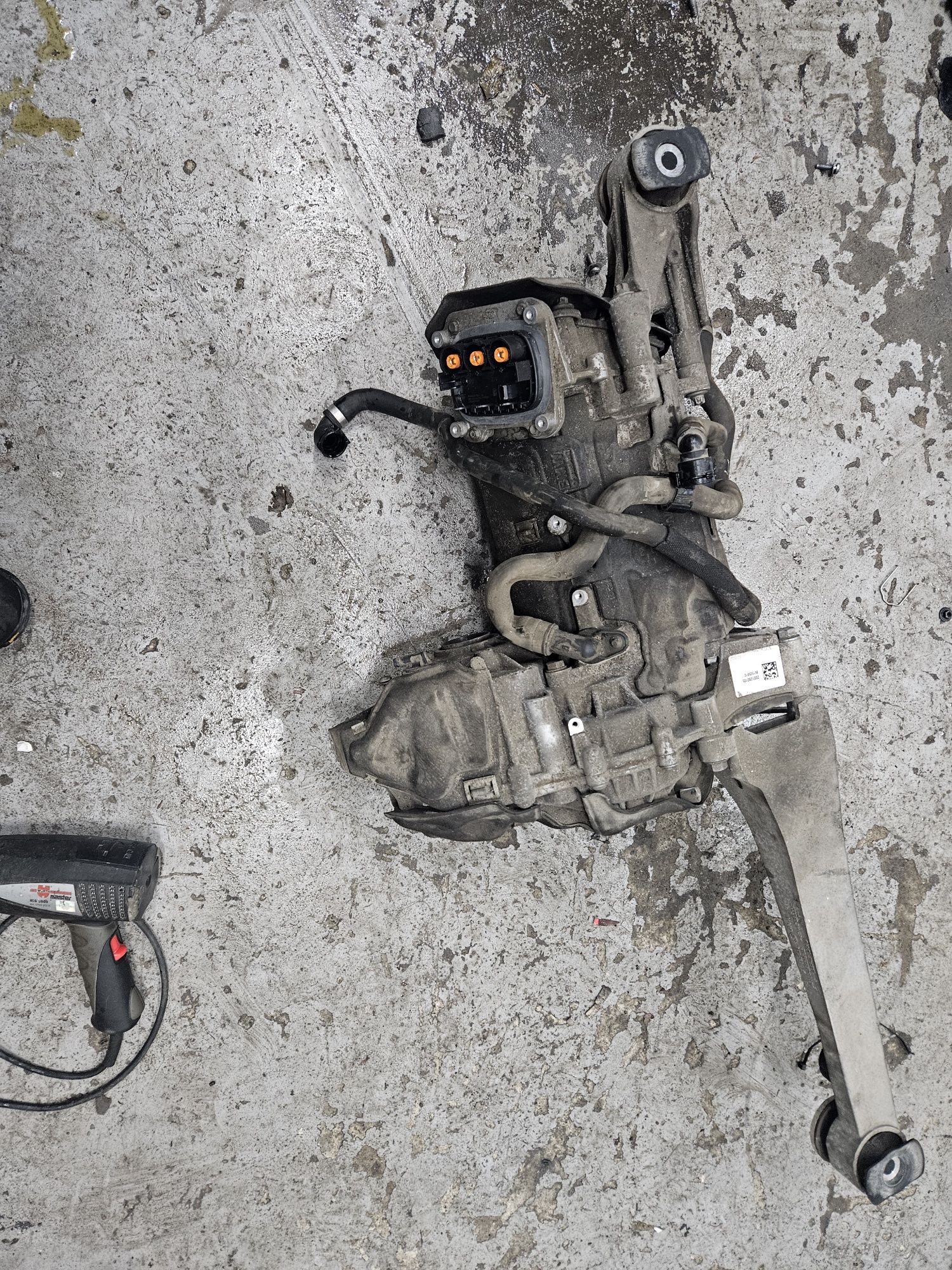 Silnik elektryczny Dyfer Most tyl BMW F45 F60