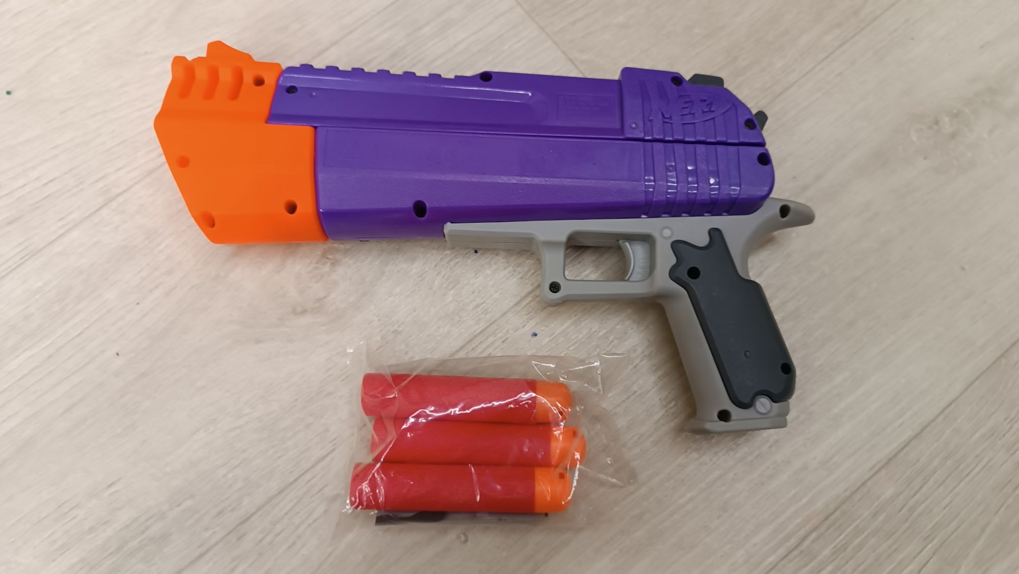 бластер в гарному стані Nerf Fortnite HC-E + 3 мега пулі