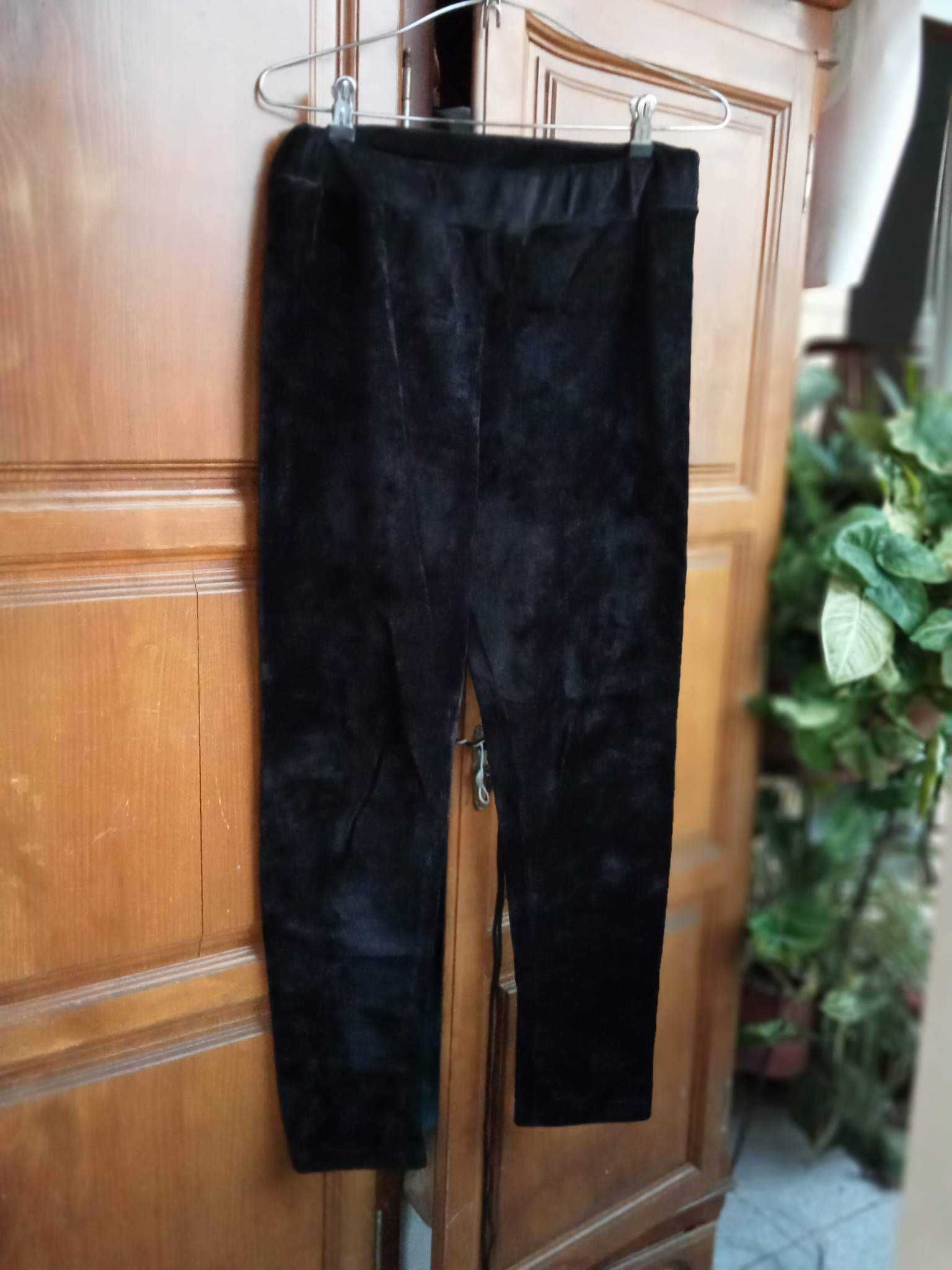 Diversas calças pretas tipo leggings Tamanho M