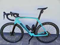 Rower szosowy Bianchi Oltre XR4 CV  Disc DI2 Dura Ace