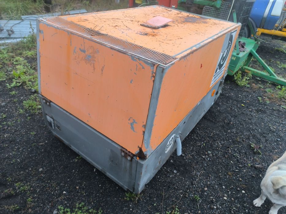 Kompresor śrubowy spalinowy Compair C38