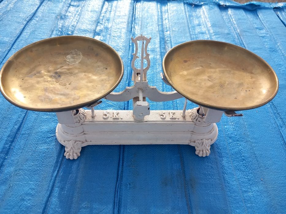 Stara oryginalna 5 kg carska waga