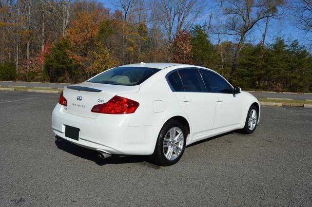 2015 Infiniti Q40