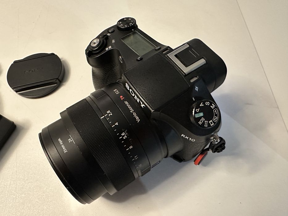 Aparat Sony RX-10, stan dobry, duzy zestaw