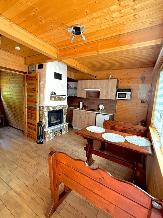 Sielanka-Domki Całoroczne z Kominkiem Jacuzzi Sauna Bezmiechowa