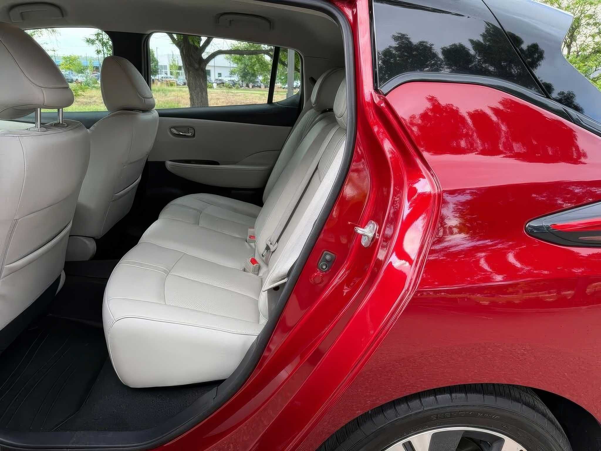 2019 Nissan LEAF SL