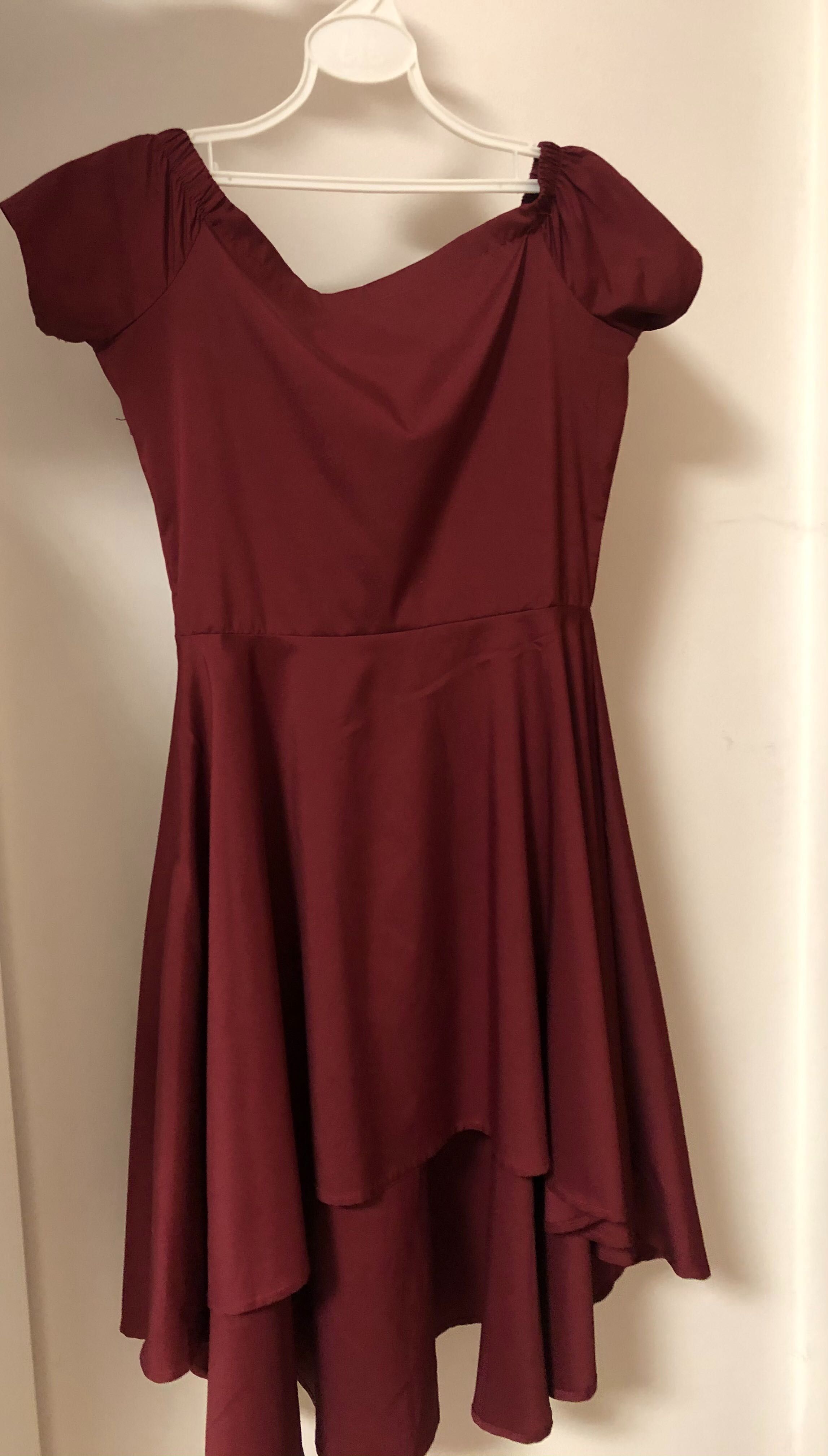 Vestido cor de tinto