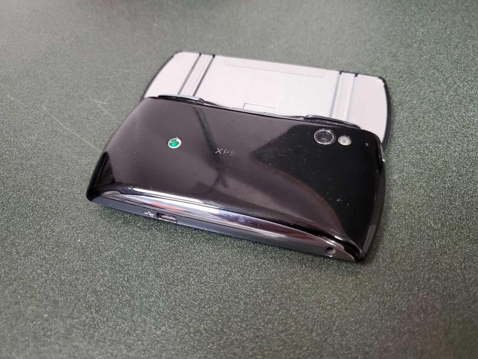 Tel/konsolka Sony ericsson xperia play r800i