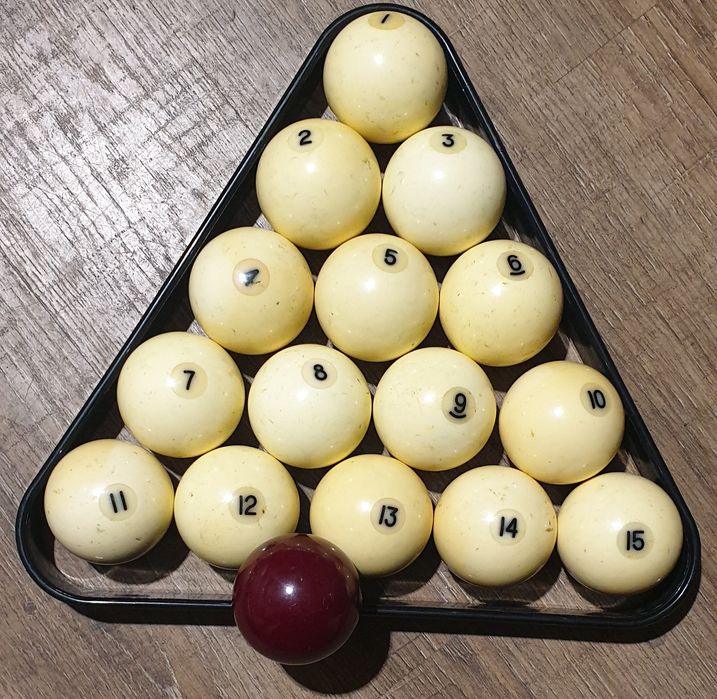 Кулі для більярду
