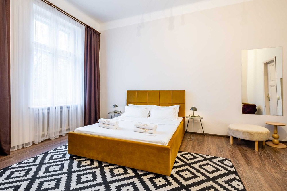 Оренда житла подобова центр університет Франка вул. Листопадового Чину