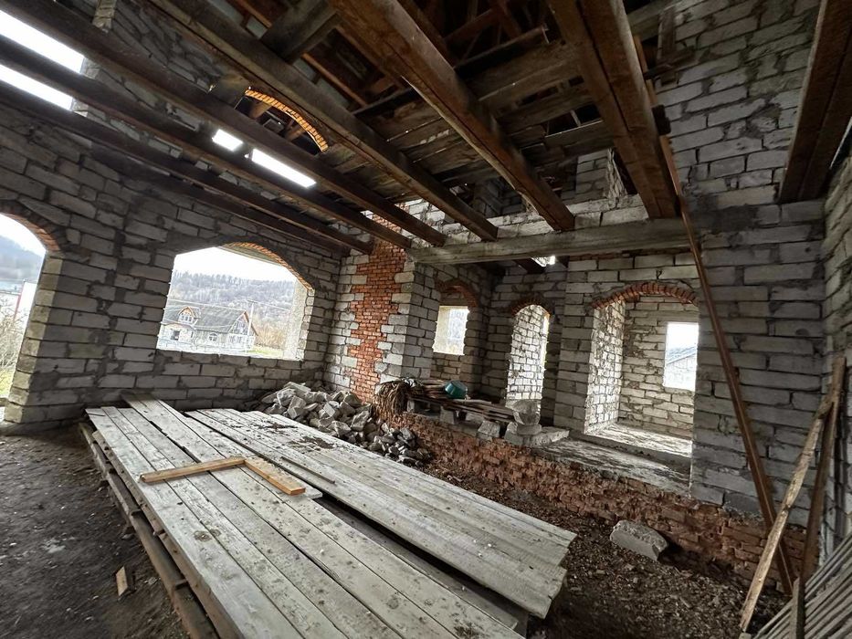 Продається будинок в с. Середнє Водяне