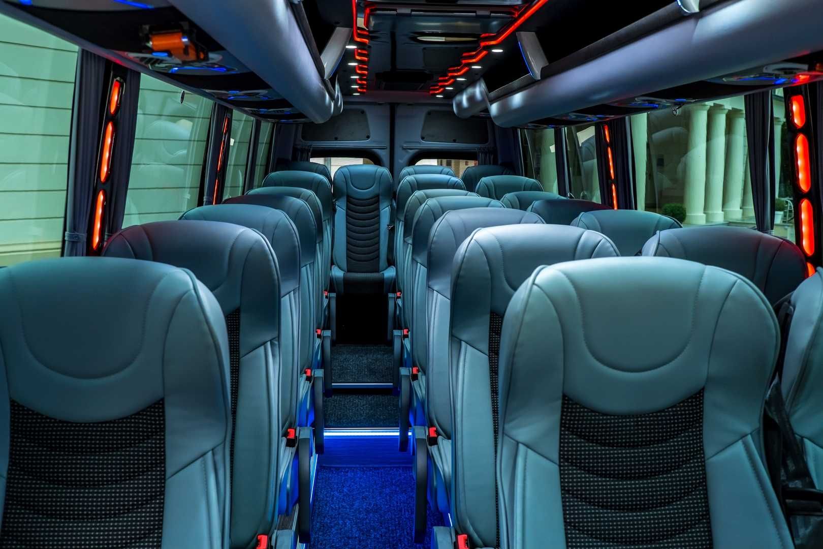 Wynajem busa VIP 8,20,23,50 osobowego z kierowcą