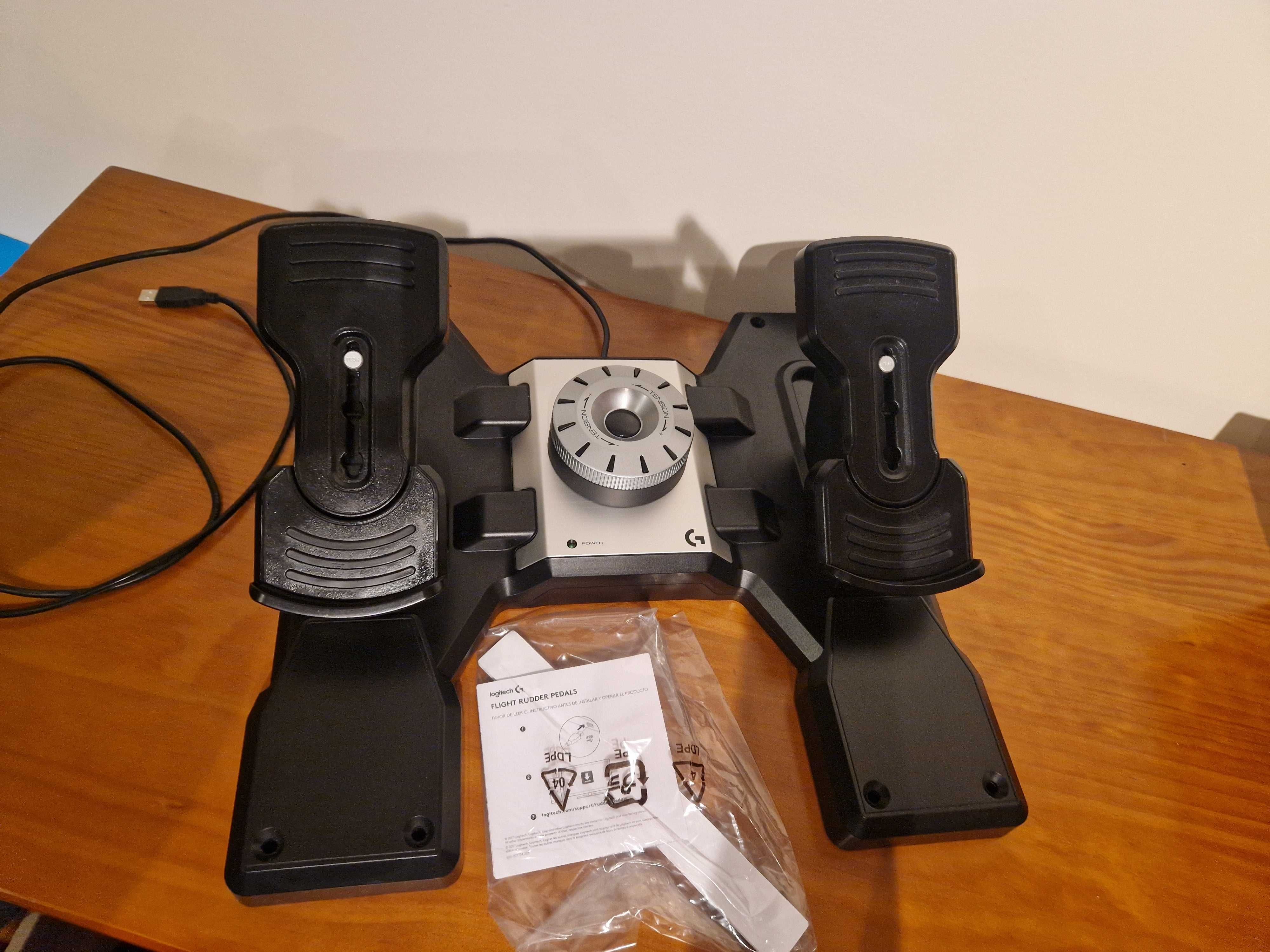 Logitech G Saitek Pro Flight Rudder Pedals (pedais simulação de voo)