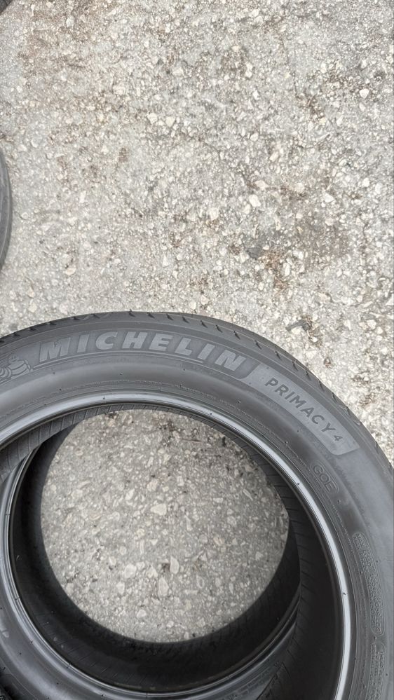Pneus 235/55r19 Michelin Primacy 4 com 75% piso
