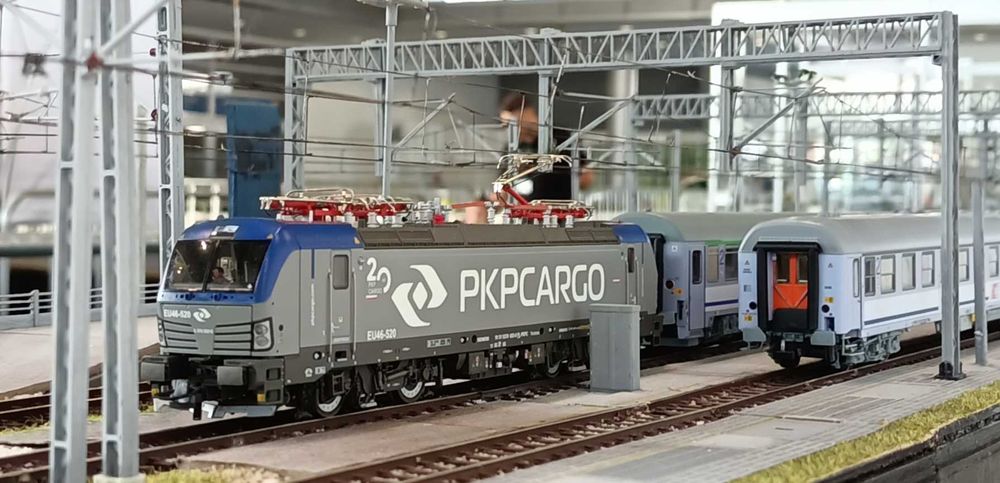 Bramki trakcji elektrycznej Skala H0