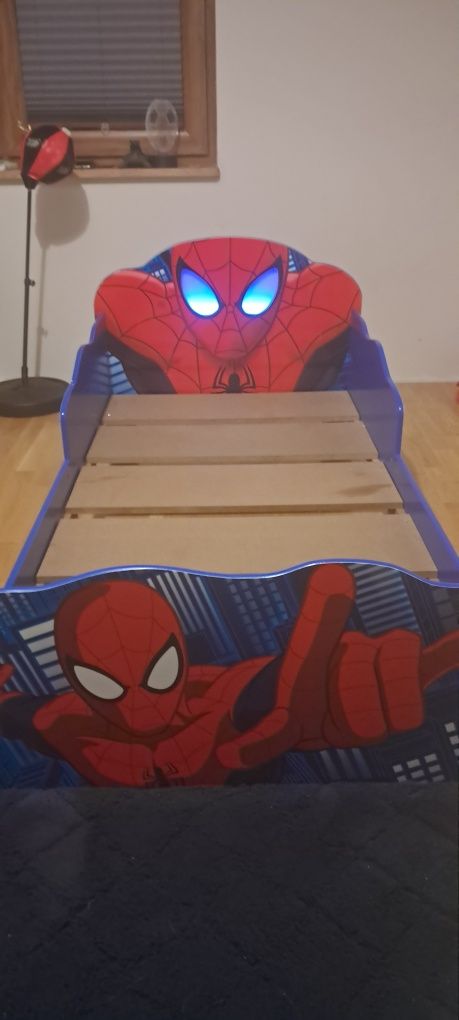 Łóżko chłopięce Spiderman