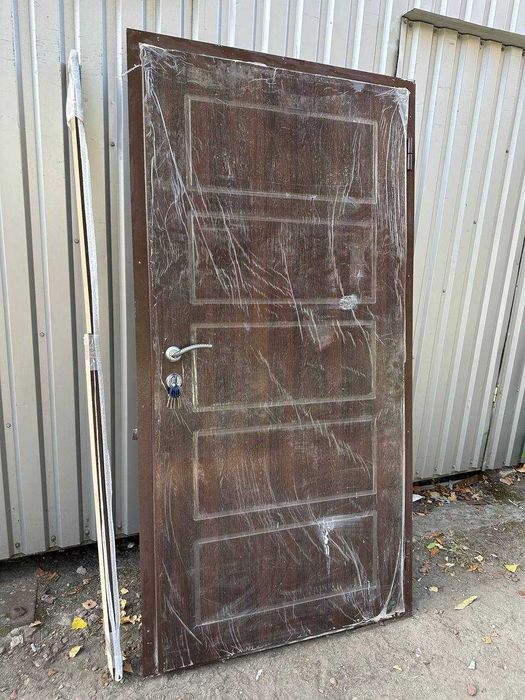 Вхідні двері з МДФ Накладками 980х2070 з ключами | Нові