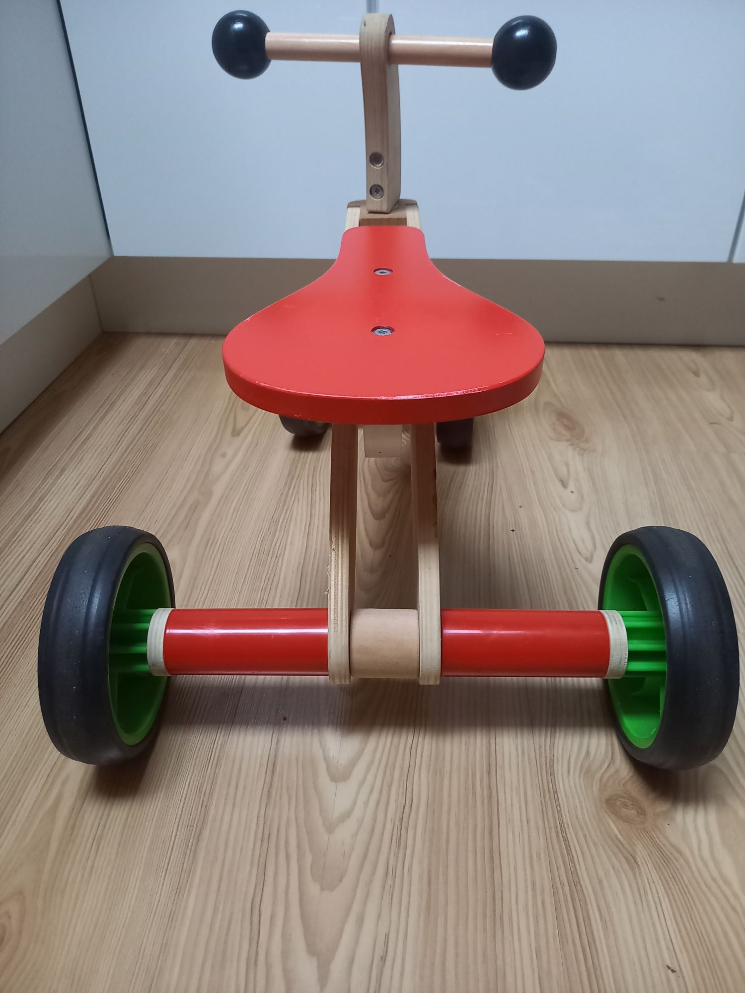 Jeździk dla dziecka drewniany rowerek Play tive