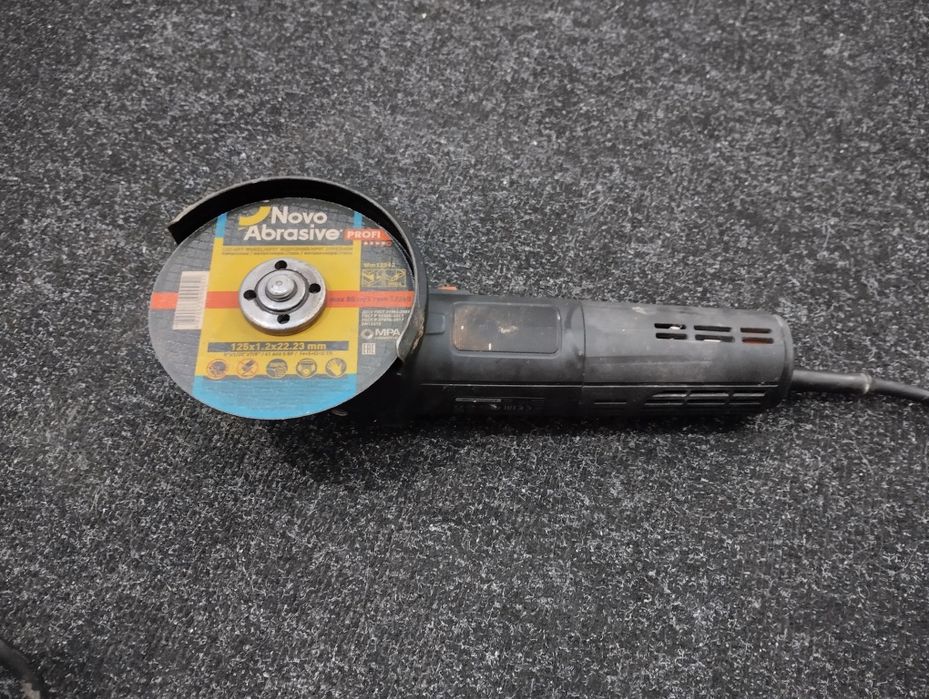 Продам болгарку DniproM 160SE