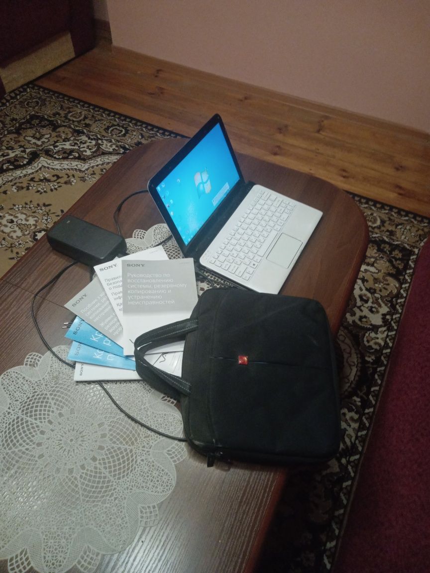 Нетбук соні.телефонуйте питайте