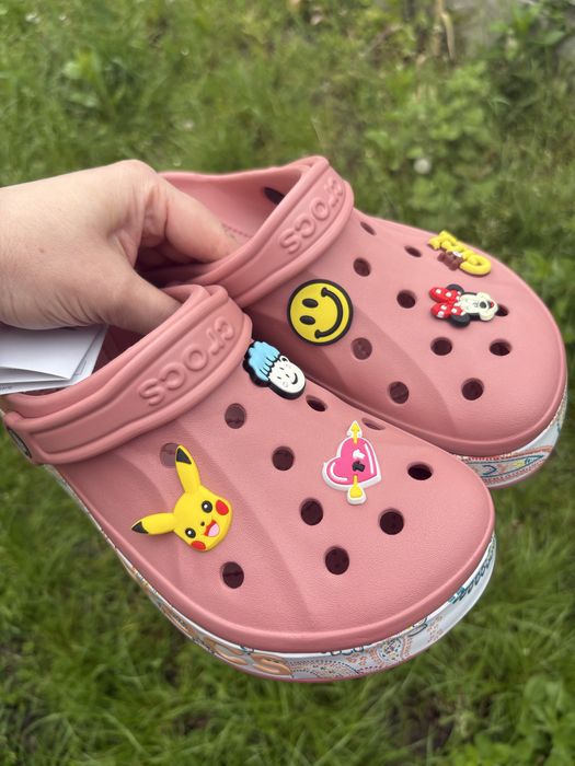 Крокси жіночі Crocs 37, 38, 39 розмір джиби в комплекті