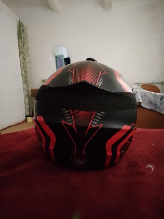 Шолом розмір 58-60