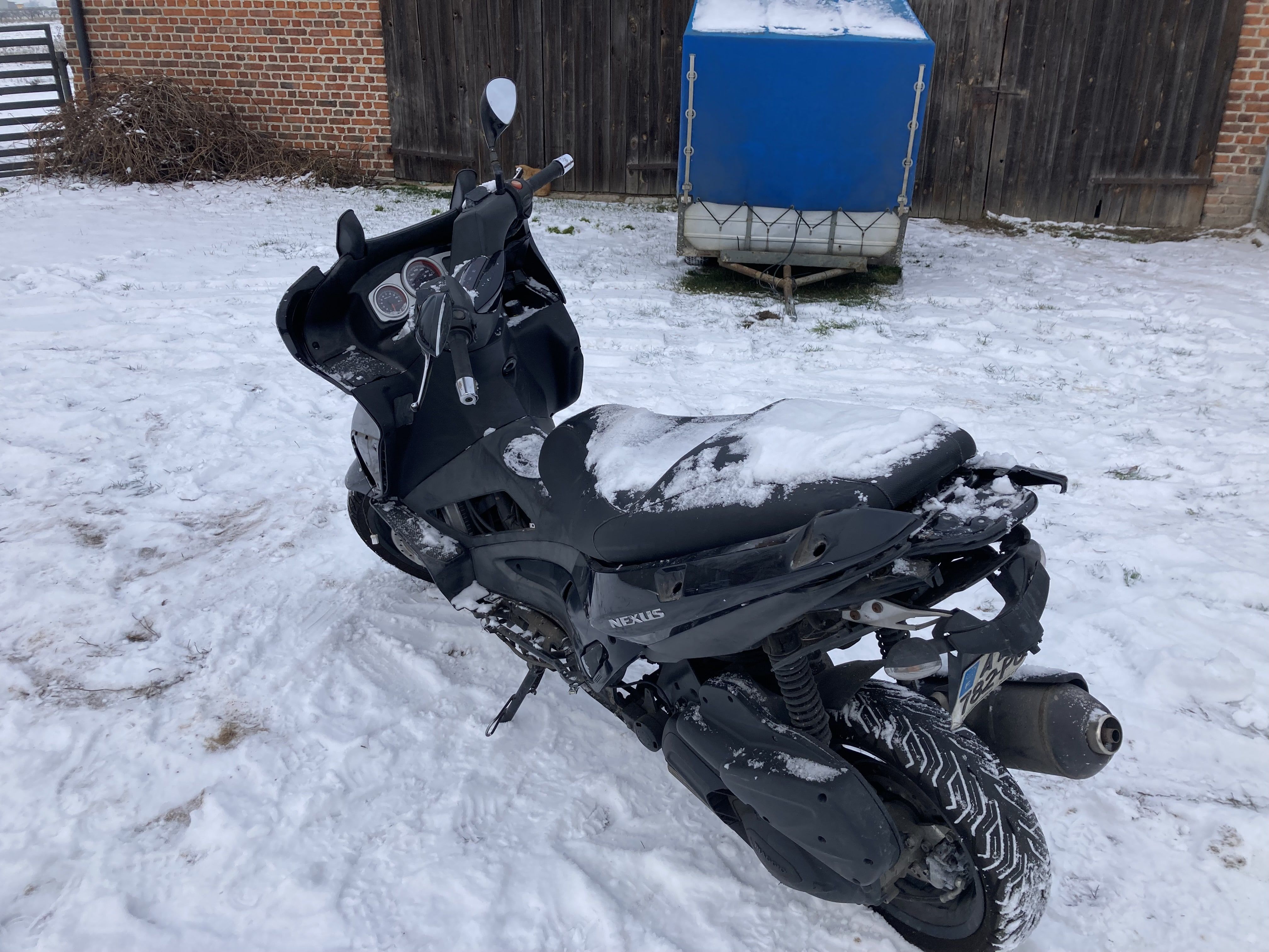 Gilera Nexus 300 części czasza osłony silnik kokpit linka lagi
