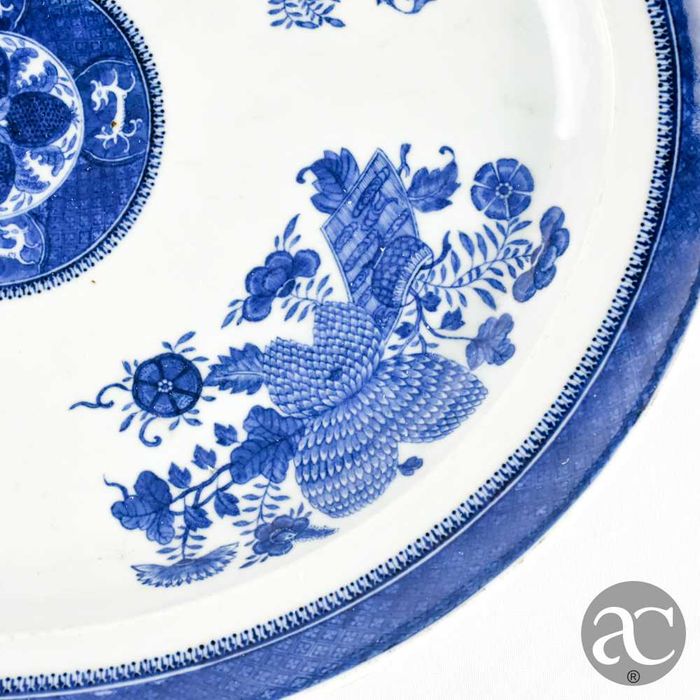 Grande Travessa China, Azul e Branco, Período Jiaqing 1796 a 1820