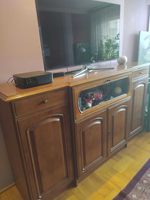 Witryna, komoda - komplet mebli do salonu