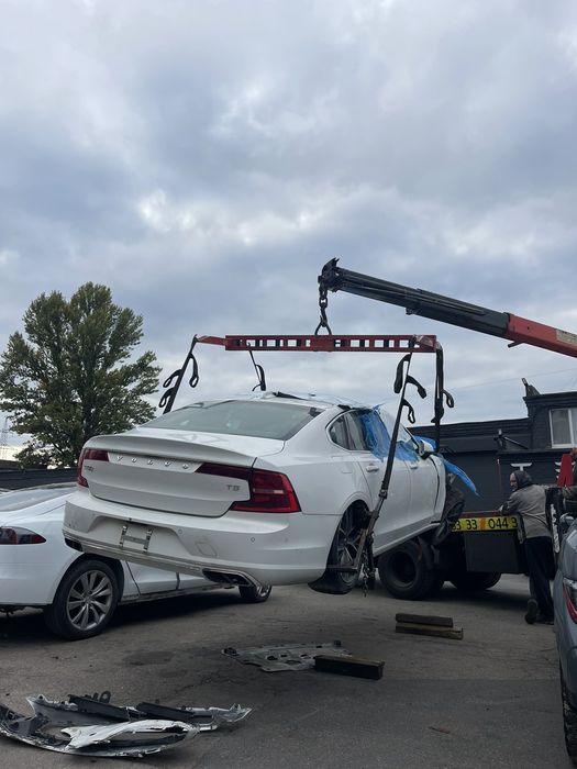 Двері, запчастини Вольво S90, Volvo S90. Все в наявності.