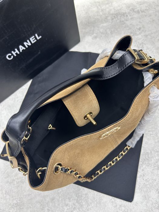 Сумочка в стилі Chanel
