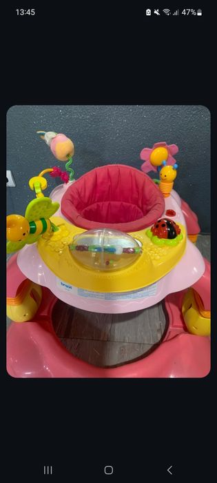 Aranha de bebe rosa