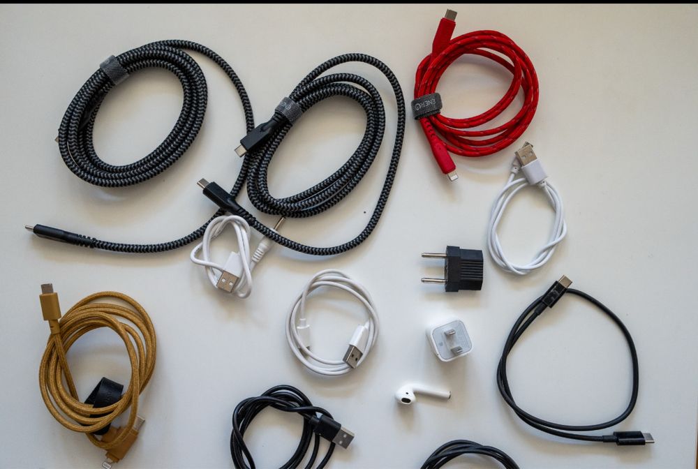 Різні проводи (робочі і під запчастини; Energea; airpod, неробочий)