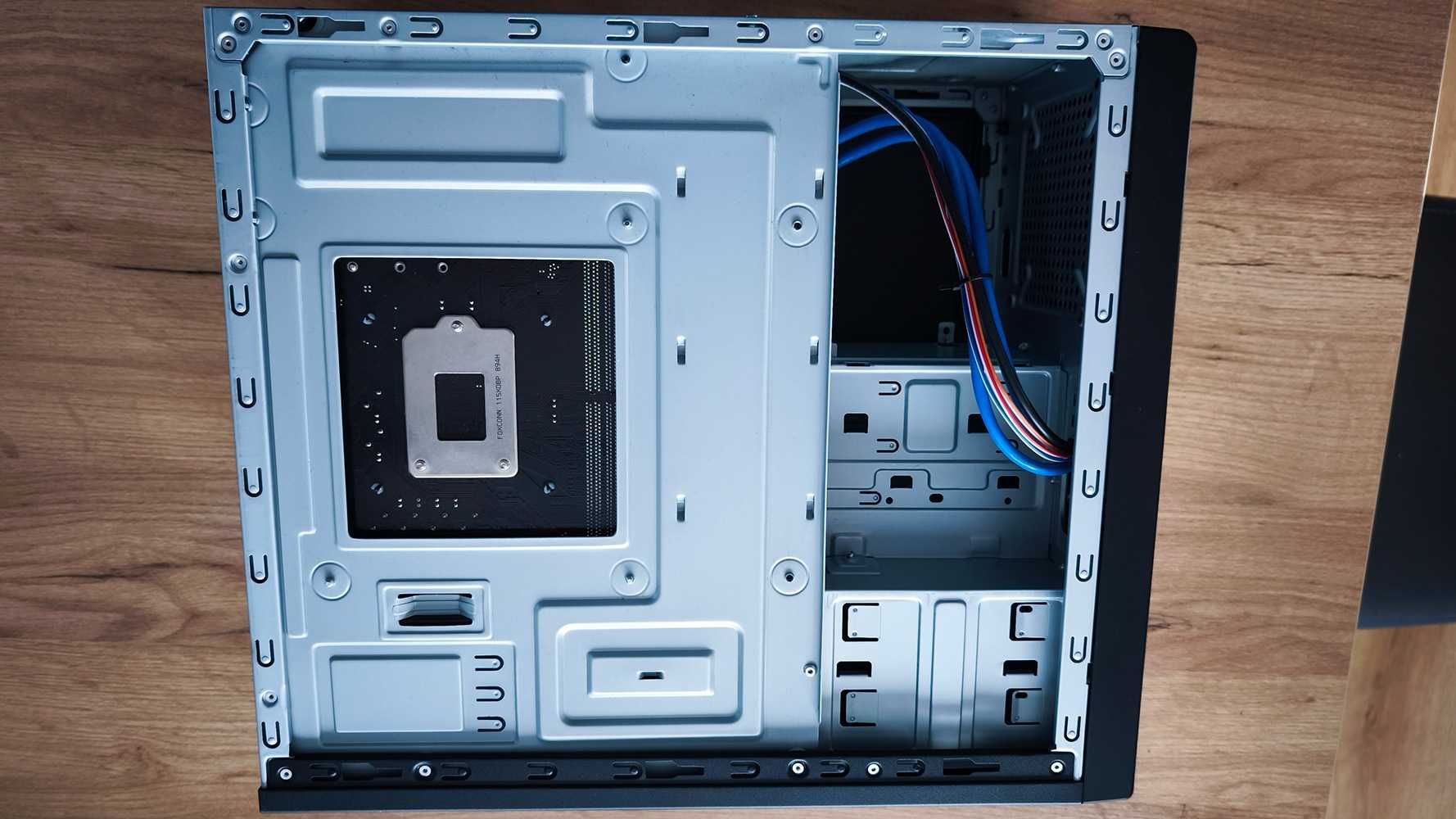 Komputer Intel i7 9700 RAM 32 GB SSD 512GB  ATX Chieftec ORG WINOWS 10