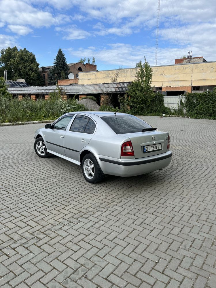 Skoda Octavia Tour 1.6 MPI Газ/Бенз