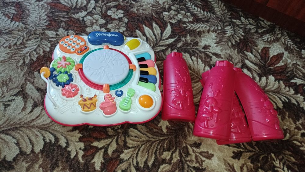 Дитячий розвиваючий ігровий столик