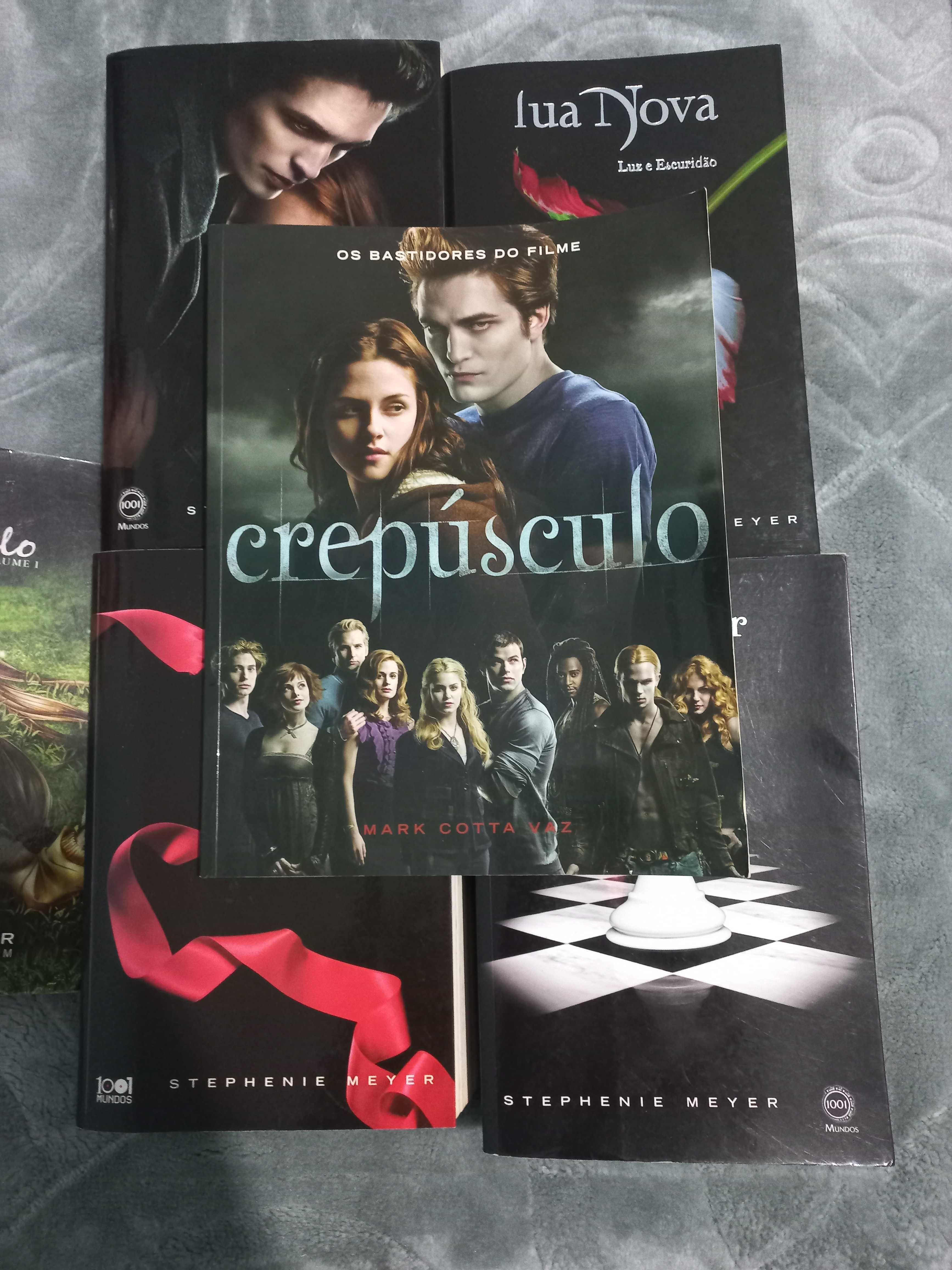 Coleção completa Crepúsculo + bastidores + novela gráfica