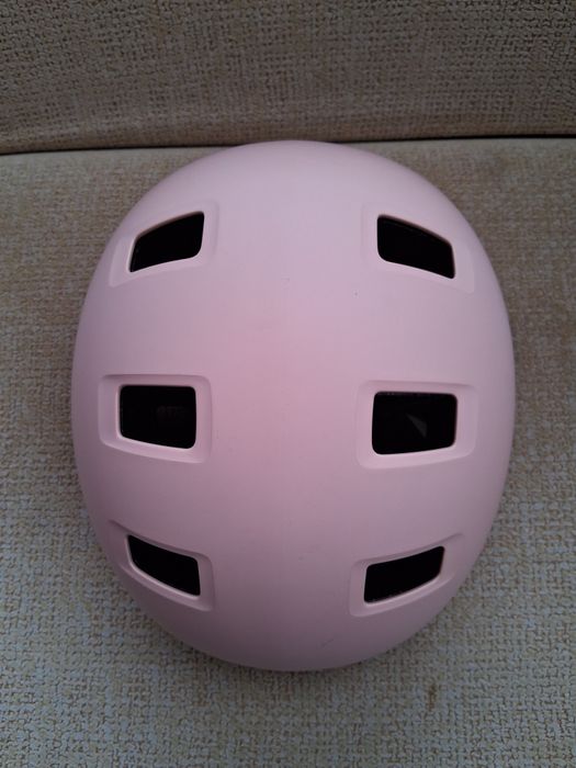 Capacete da marca oxelo