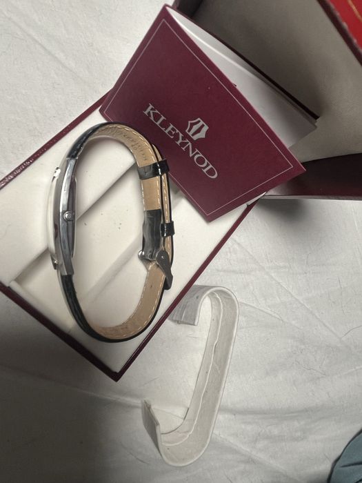 Часы годинник Kleynod новий